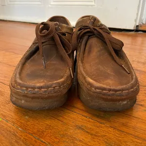 Clarks Wallabee Brown Leather Low Lace Up - Size 7.5 thumbnail 4