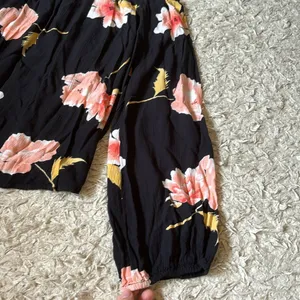 Billabong off the shoulder floral blouse thumbnail 3