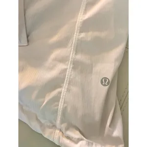 Lululemon Transition Jacket in Cream size 4 thumbnail 6