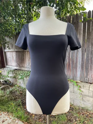 Aritzia Original Contour Manner Squareneck bodysuit black minimalist classic L thumbnail 4