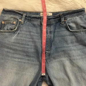 Free People We The Free ‘Maggie’ distressed chewed hem straight cropped jeans 28 thumbnail 6
