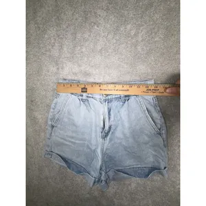 American Eagle Mom Short Cuffed Light Wash Size 0 thumbnail 7