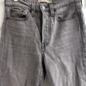 Levi's Gray Wedgie Straight Jeans Modern Fit thumbnail 4