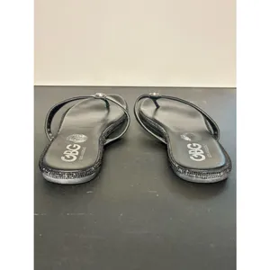 GBG Los Angeles Black Leather Thong Sandals Size 6.5 thumbnail 5