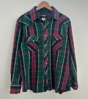 Wrangler green plaid flannel shirt thumbnail 1
