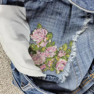 American Eagle Women Cutoff Jean Micro Shorts 4 Blue Denim Floral Embroidery thumbnail 3