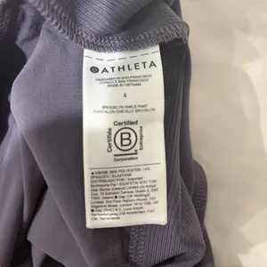 Athleta Brooklyn Mid Rise Ankle Pants Size 4 Dusty Purple Womens‎ Lightweight thumbnail 7