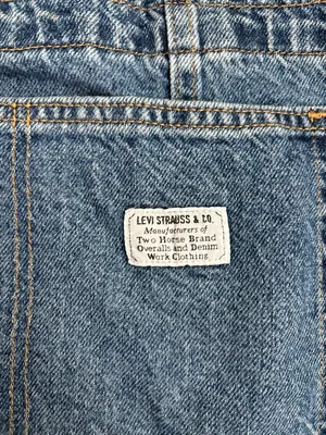 NWOT Levi's Women's Vintage Shortalls in Medium Wash Sz XL thumbnail 6