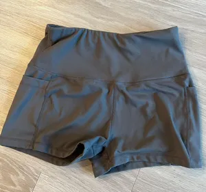 Spandex Shorts Gray Size M thumbnail 1