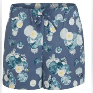 The North Face Motion Cotton Blend Stretch Shorts C16‎ thumbnail 1