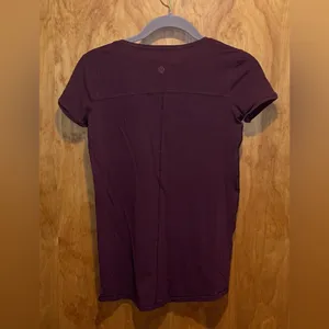 Lululemon Maroon Tee thumbnail 2