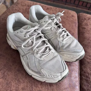 ASICS GT-2160 Oatmeal Silver Sneakers Men’s 6 Women’s 7.5 thumbnail 2