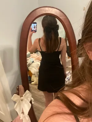 Black dress thumbnail 3