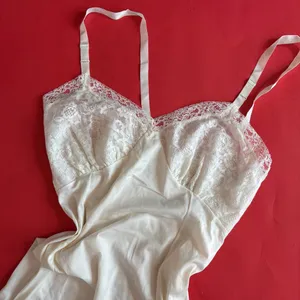 Vintage 50s 60s White Lace Slip thumbnail 1