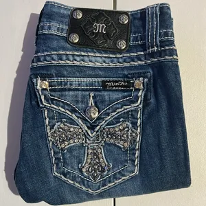 Miss Me Dark Blue Bermuda Jean Shorts size 26 thumbnail 12
