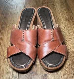 Naturalizer N5 Comfort Brown Leather Crisscross Wedge Sandals Womens 7.5 M -READ thumbnail 1