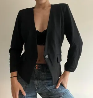 The Antthony Black Statement Blazer thumbnail 3