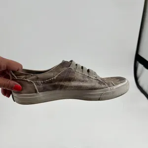 Blowfish Mars Women's Sneakers Cotton Natural Foggy Camo slip on comfort Size 8 thumbnail 4