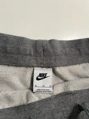 Nike sweatpants thumbnail 4
