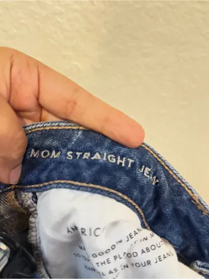 American Eagle Outfitters Mom straight jeans thumbnail 10