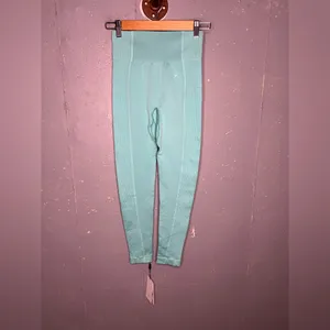 Gymshark Ultra Seamless Spearmint Green Leggings (medium) thumbnail 4