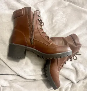 EastLand Brown Combat Boots thumbnail 2
