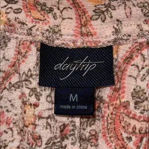 Daytrip Boho Peasant Blouse Top Blush Floral Paisley Print Women’s Medium M thumbnail 12