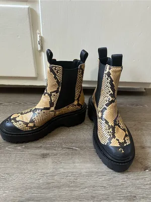 Tory Burch Yellow Snake-Print Chelsea Boots thumbnail 2
