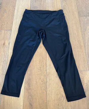 Zella Cropped Black Leggings thumbnail 1