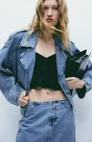 NWT H&M Denim Maxi Skirt in Light Denim Blue | Size 6 US thumbnail 2