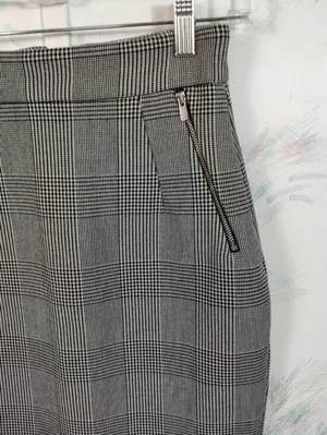 H&M Houndstooth Skirt thumbnail 2