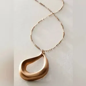 Free People Gold Lala Necklace NWT thumbnail 2