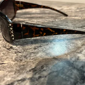 Brown Wraparound Sunglasses with Gradient Lenses thumbnail 3