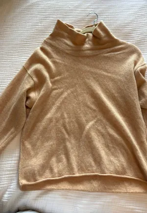 Free people sweater thumbnail 1