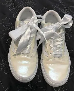 Vans old skool pearl white skater shoes thumbnail 1