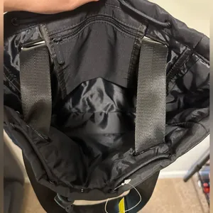 NWT Beyond Yoga Convertible Gym Bag Backpack Black thumbnail 11