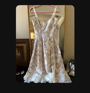 White House Black Market white lace midi dress with floral pattern, size 0 #lace #floral thumbnail 2