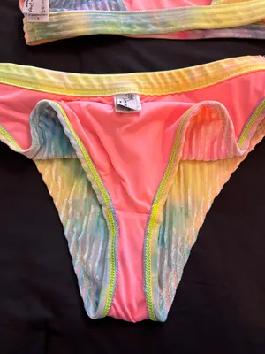 Dippin’ Daisy’s Bikini Set thumbnail 5