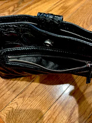 VINTAGE GUESS CROC PRINT patent LEATHER black Guess wristlet clutch bag thumbnail 8