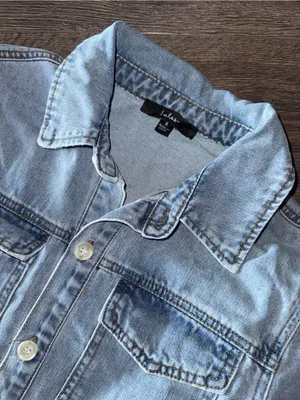 Lulu's Blue Denim Collared Jumpsuit Size S thumbnail 4