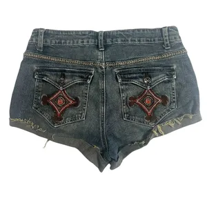 Baccini Embroidered Blue Frayed Hem Stretch Denim Jean Shorts Women Size 8P thumbnail 2