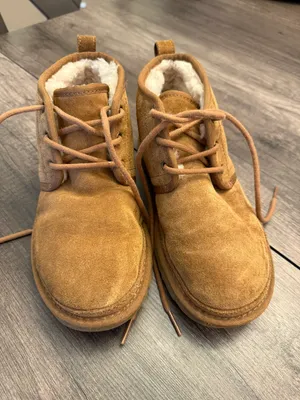 UGG boots thumbnail 2
