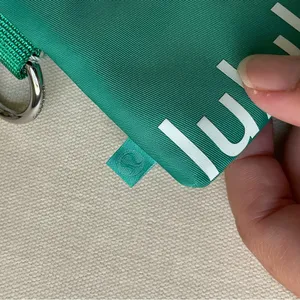 Lululemon Clippable Card Pouch - Maldives Green/Mint Moment thumbnail 5