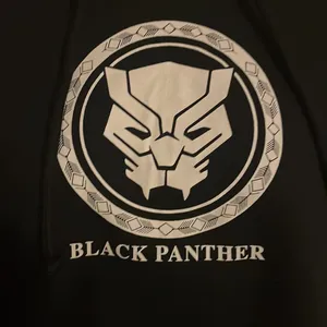 Cropped Black‎ Panther Hoodie XL thumbnail 2