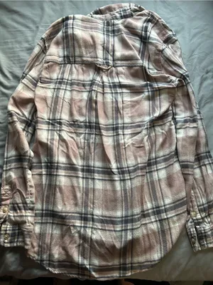 American Eagle Outfitters Blush Pink and Gray Plaid Flannel thumbnail 2