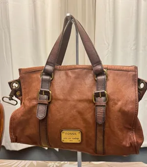 Vintage Fossil Cognac Leather Shoulder Bag. With Matching wallet. thumbnail 1