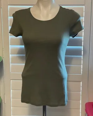 Old Navy Olive Short Sleeve Tee thumbnail 1