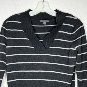 Gap Sweater‎ thumbnail 2