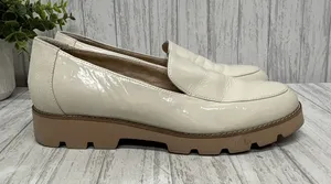 Womens Size 8 Vionic Ivory Slip-On Loafer Flats Solid Round Toe Rubber Sole thumbnail 1