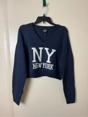 Derek Heart Navy Blue Cropped V-Neck NY New York Sweater NWT Size L thumbnail 2